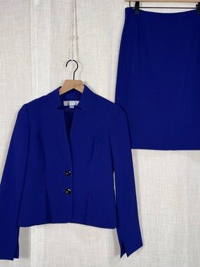 Tahari Arthur S Levine Women's Sz 4 Skirt Suit Jacket Blazer SET Office Career